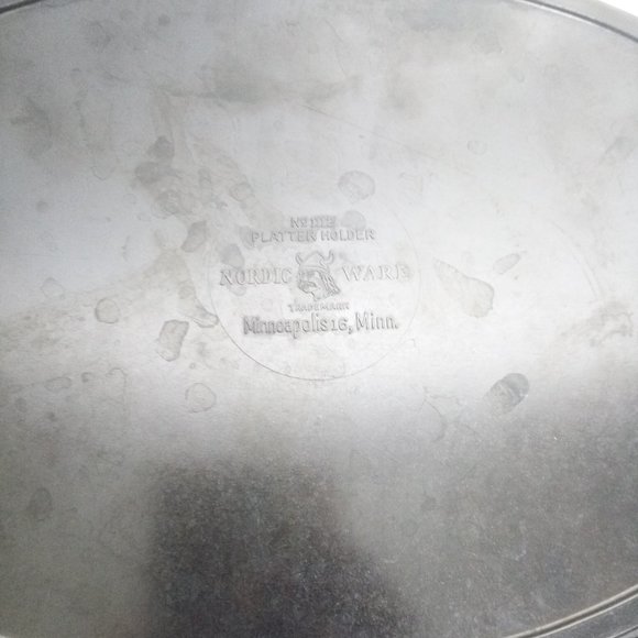 Nordic Ware Platter Holder Set Metal Plates Serveware - Picture 5 of 6